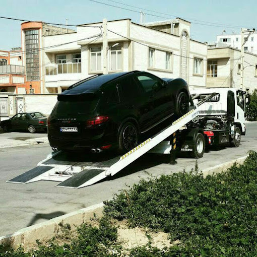 Imdad Khiro امداد خودرو ارومیه【یدک کش، مکانیک سیار، برق خودرو】
